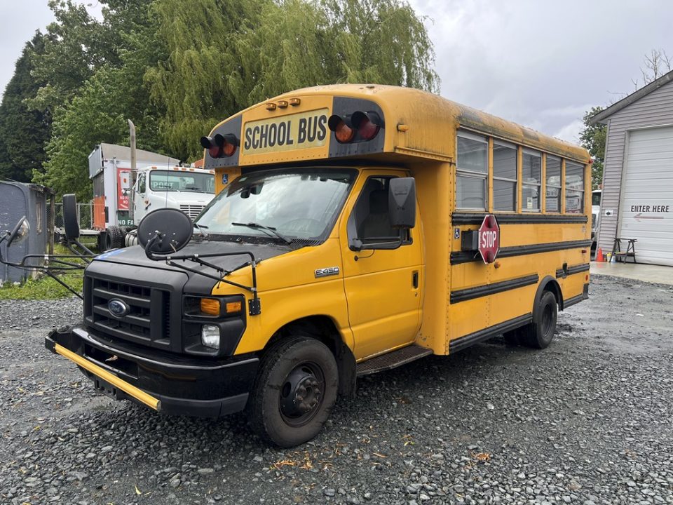 2009 FORD E-450 Econoline School Bus